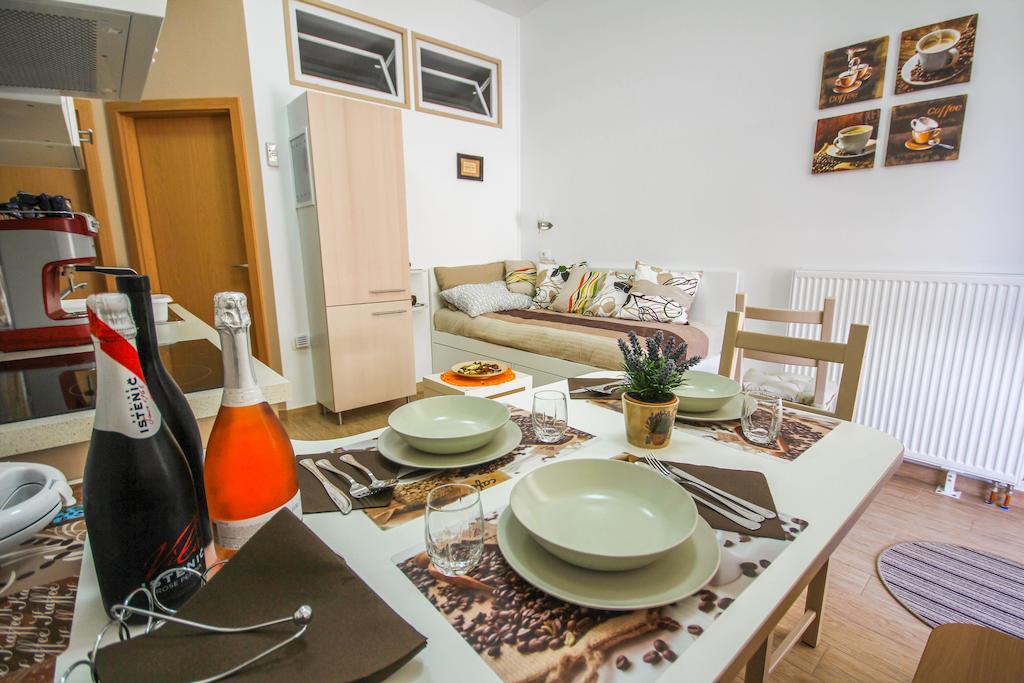 Apartments Lavanda & Cappuccino Portoroz Room photo